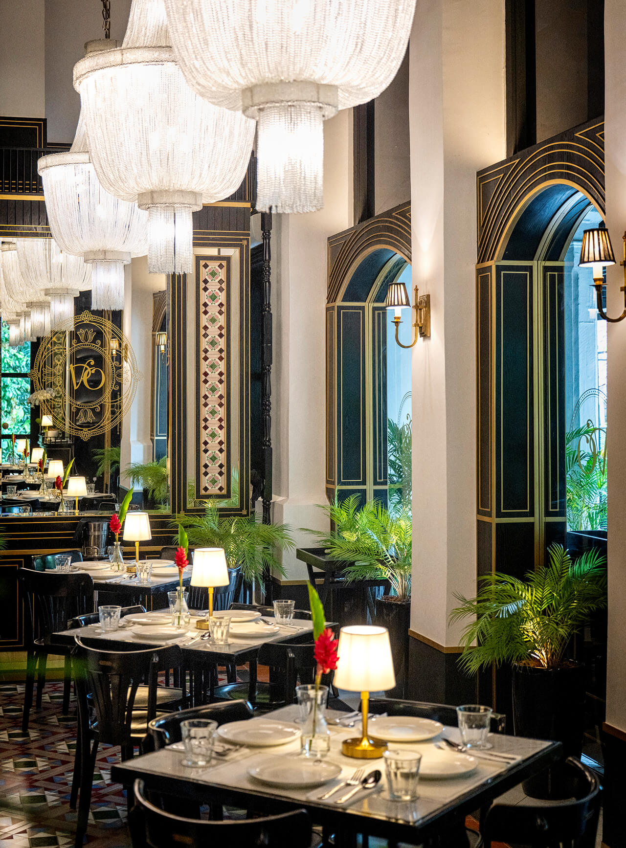 violet-oon-dempsey-hill-main-dining-area